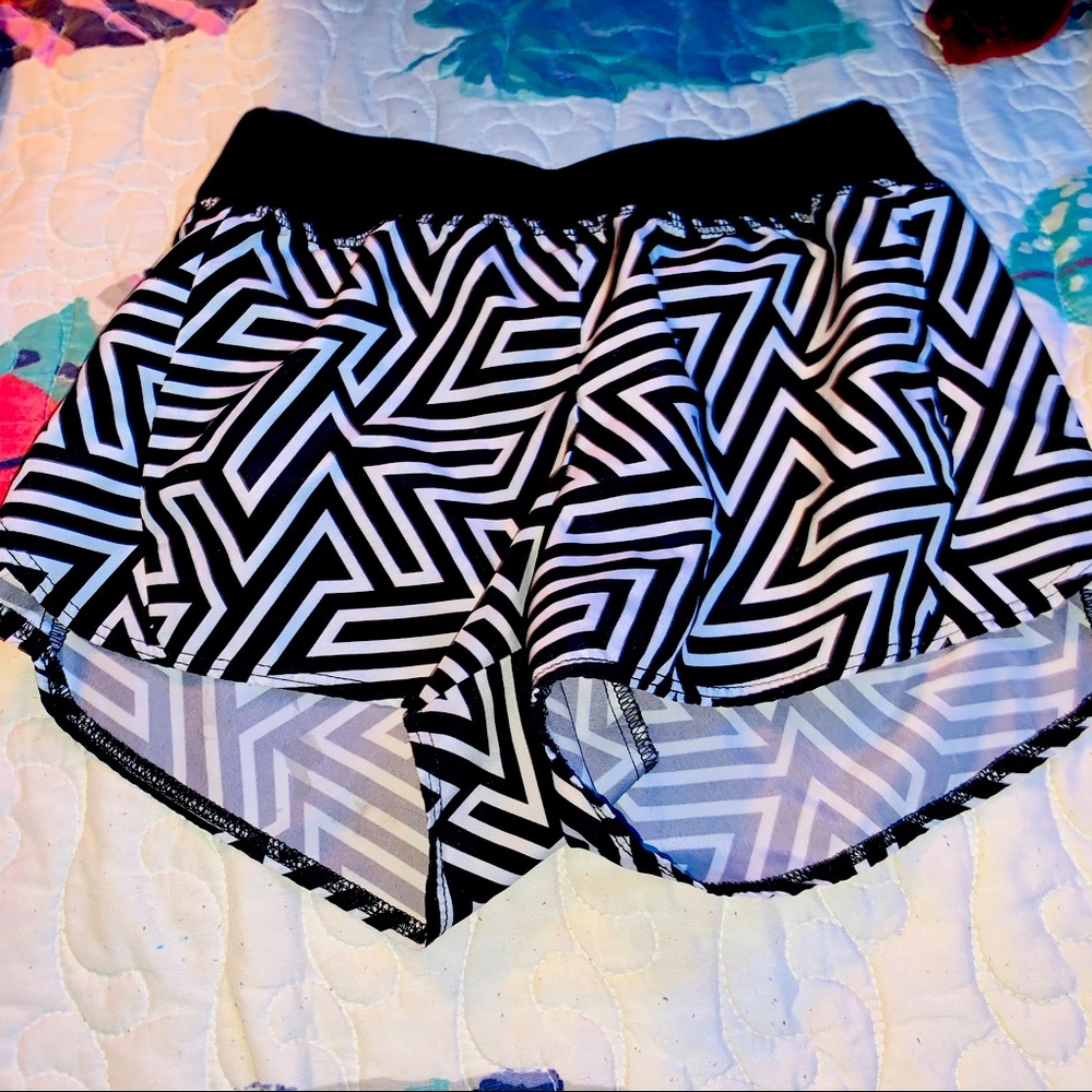 Black and white design shorts